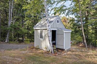 Fantastic 3-bedroom house near New Found Lake, Cardigan Mountain with great view