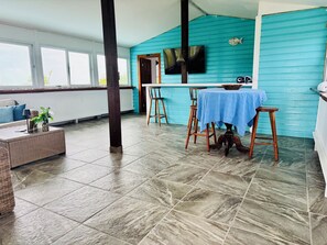 Suite | Living area
