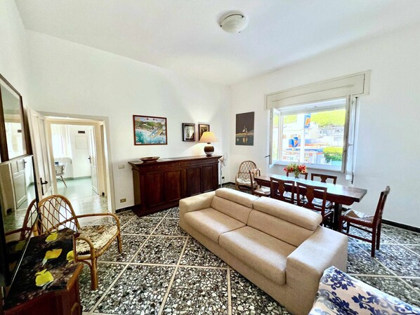 TV - Luisa 1p, three bedrooms and two bathrooms (Castiglione della Pescaia)