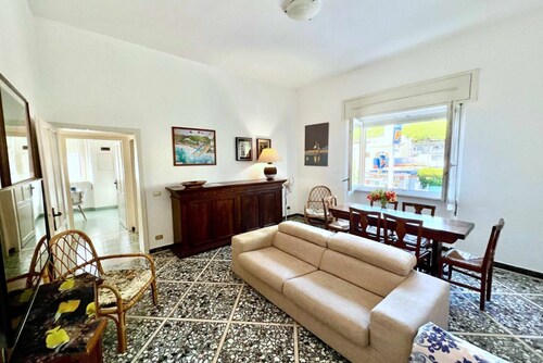 Luisa 1p, three bedrooms and two bathrooms
