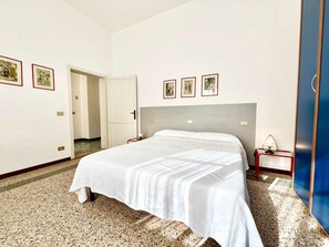 3 bedrooms, iron/ironing board, WiFi, bed sheets - Luisa 1p, three bedrooms and two bathrooms (Castiglione della Pescaia)