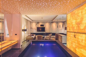 Apartamento superluxo | Banheira de hidromassagem particular