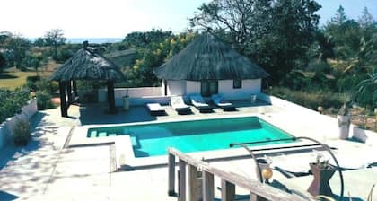 2 chambres d'hÎtes pieds dans l'océan, 5 personnes, piscine, fumeurs&animaux OK