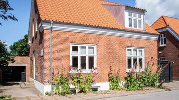 House | Exterior