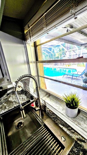 Interior - Canal front Lake Henderson, pool, 3/2, Withlacoochee bike trial! (Inverness)