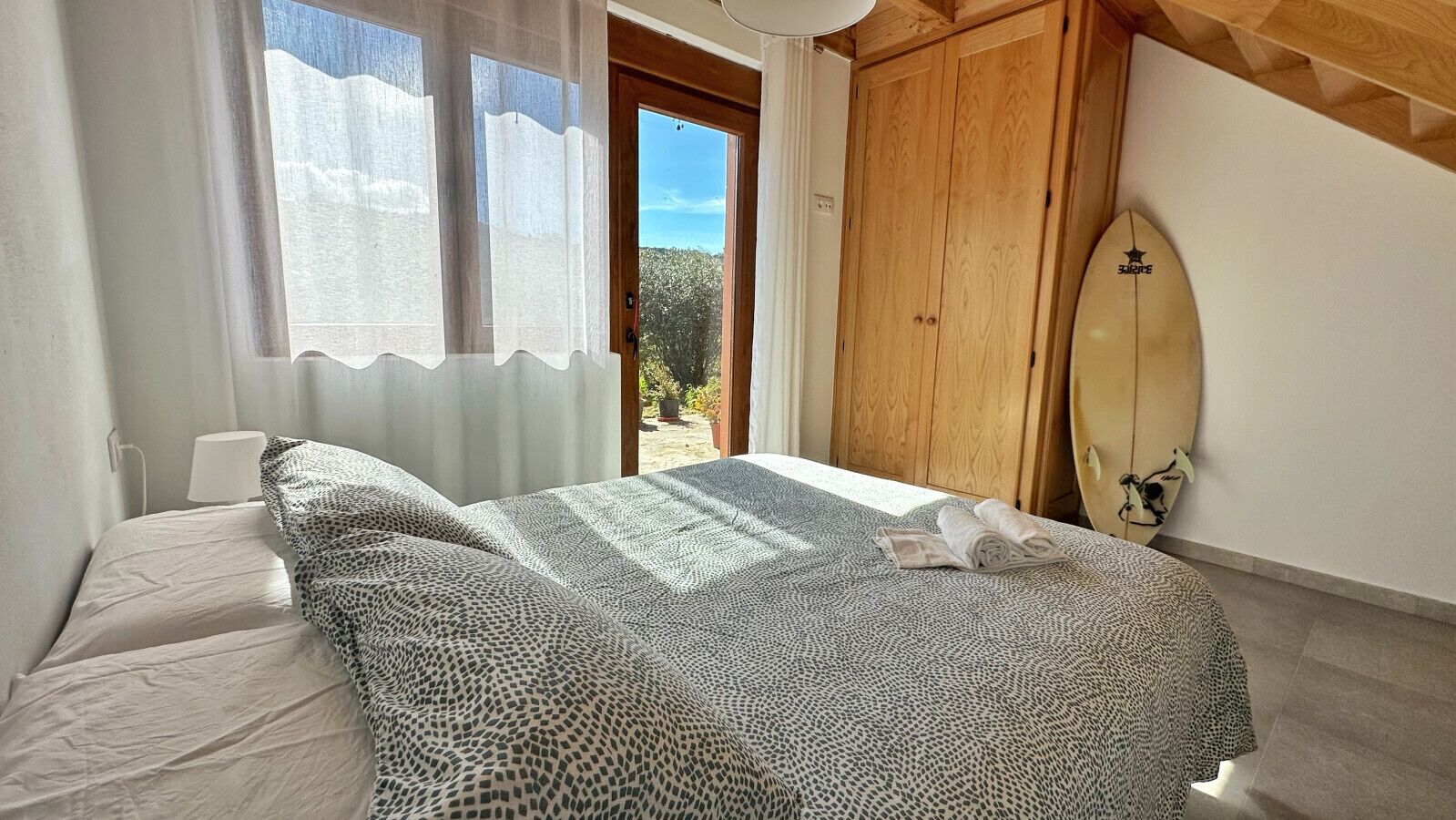 2 soverom, strykejern/-brett, wi-fi (inkludert) og sengetøy