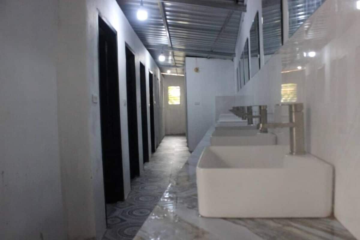 Gemeinsamer Basic-Schlafsaal | Badezimmer