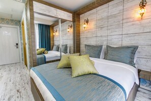 Basic Double Room | Laptop workspace, free WiFi - Elite World Nest Sivas (Sivas)