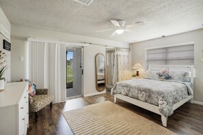 6 chambres, bureau, accès au Wi-Fi (inclus), literie fournie