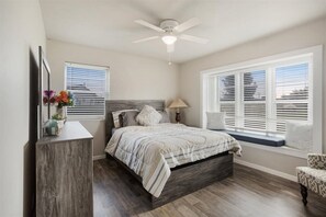 6 chambres, bureau, Wi-Fi gratuit, draps fournis