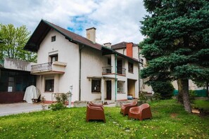 Basic House, Garden View | Exterior