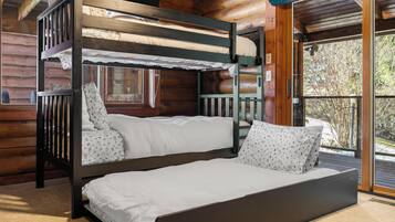 5 bedrooms, iron/ironing board, travel crib, free WiFi