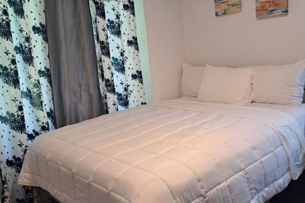 4 Schlafzimmer, Bügeleisen/Bügelbrett, WLAN, Bettwäsche