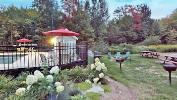 Apartamento, varias camas (Mt Green 3-D10) | Restaurante al aire libre