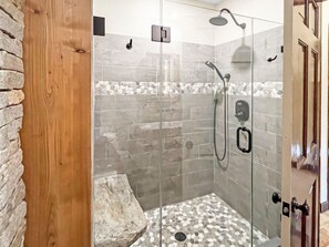 Condo, 2 Queen Beds (Sunrise Northstar B1 - Bear View) | Bathroom - Sunrise Northstar B1 - Bear View (Killington)