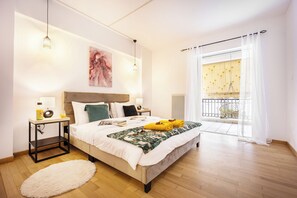 2 bedrooms, iron/ironing board, WiFi, bed sheets - Acropolis Retreat: Stay in Style, Private parking. (Athina)