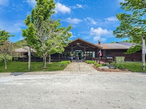 ์ฝ๋, ํธ์ฌ์ด์ฆ์นจ๋ 1๊ฐ ๋ฐ ์ํ๋ฒ ๋ (Pico Village Resort D209) | ์ธ๊ด
