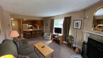 Condo, 1 Queen Bed with Sofa bed (Pico Village Resort D209) | Living area