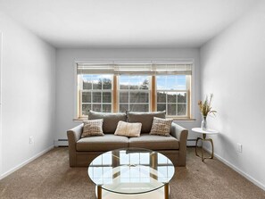 Maison, Plusieurs lits (The Mendon House) | Aire de séjour