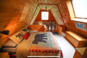 3 bedrooms, desk, iron/ironing board, free WiFi