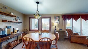 Condo, Multiple Beds (Sunrise - W Glade K-5) | Interior