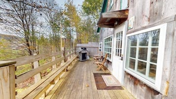 Casa, 1 cama matrimonial (Pond View Cabin) | Terraza o patio