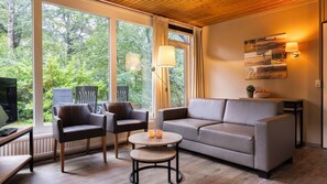 Bungalow (4B2-Bungalow) | Salle de séjour | Télévision