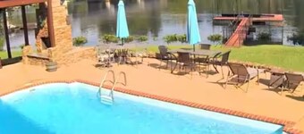 River Front Home on Savannah River with pool- minutes from Augusta National