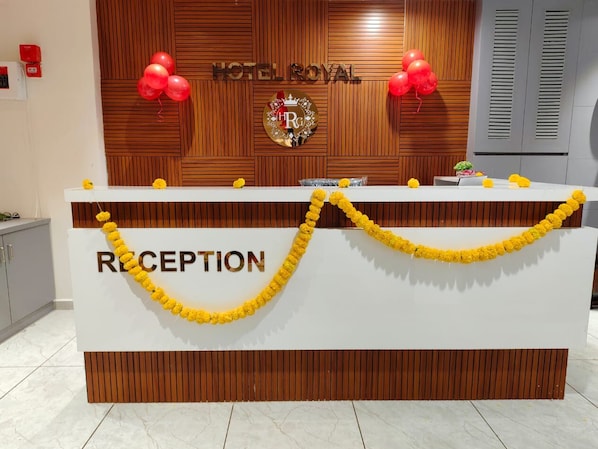 Reception - Hotel Royal (Gandhinagar)