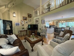 House, Multiple Beds (Harbor Hideaway) | Living area - Harbor Hideaway (York)