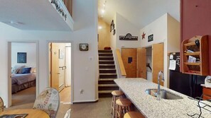 Condo, 1 King Bed (Woods Village 33) | Interior