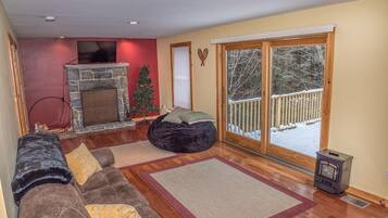 Chalet, Multiple Beds (The Whimsical Chalet) | Living area