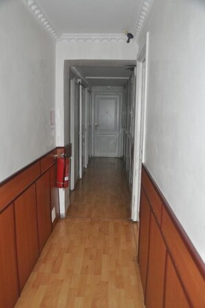 Interior entrance - Friends Holiday (Rome)