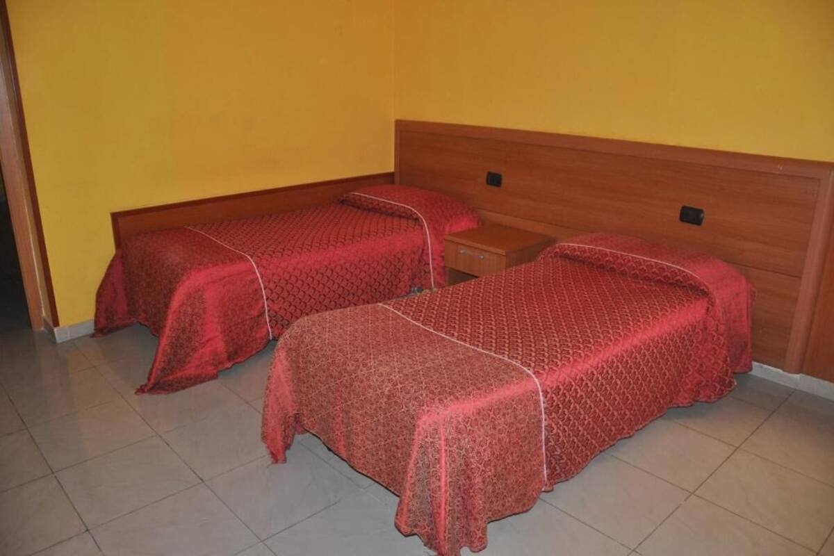 Habitación básica doble | Wifi gratis