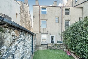 Exterior - Stunning Sea View Blue Haven in Penmaenmawr (Penmaenmawr)