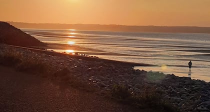 Stunning Sea View Blue Haven in Penmaenmawr