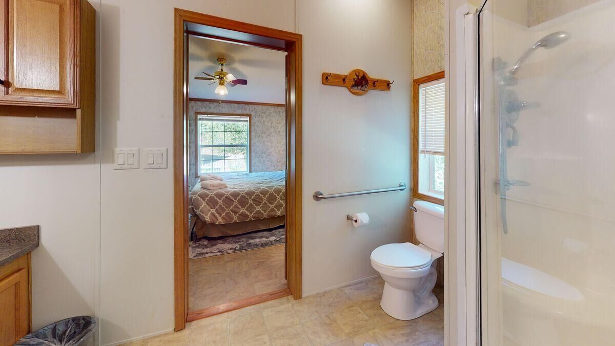 House, Multiple Beds (Whispering Pines) | Bathroom