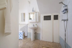 Apartment | Badezimmer