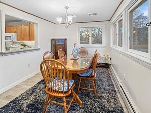 Dining - Lion's Tower (Ogunquit)