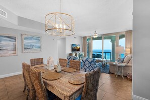 Lägenhet - flera sängar (Portofino Island Resort 1-1402) | Restauranger