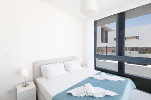 4 camere