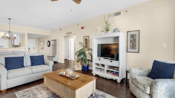 Condo, Plusieurs lits (Navarre Towers 805) | Aire de séjour