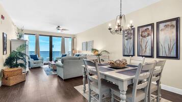 Condo, Multiple Beds (Navarre Towers 805) | Dining
