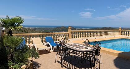 Beautiful mountain villa + sea view. Privacy, tranquility. Close to Javéa, Moraira and Dénia