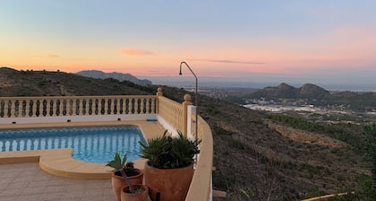 Mountain villa + sea view. Privacy, tranquillity. Near Javéa, Moraira and Dénia