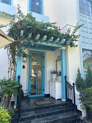 Biệt thự, quang cảnh sân vườn | Quang cảnh vườn