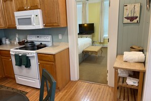 12 Schlafzimmer, Bügeleisen/Bügelbrett, WLAN, Bettwäsche