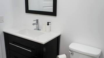 Asciugacapelli, sapone, shampoo