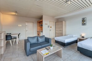 Room, 1 Bedroom | 1 bedroom - Room-studio Triple Near Noord Station (Brussels)