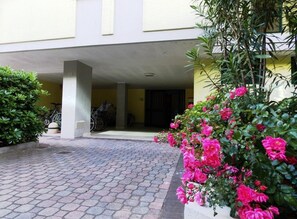 Apartment, 2 Bedrooms, Balcony, Ocean View | Exterior detail